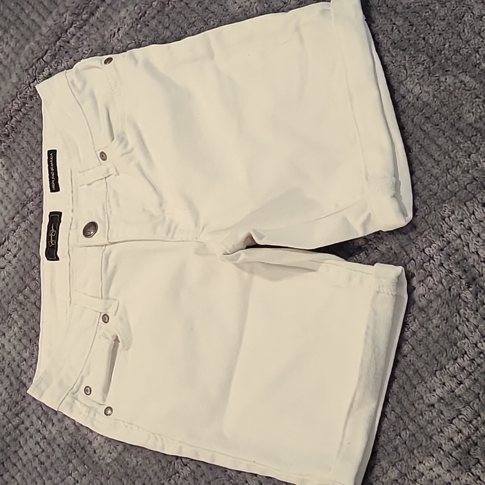 Jessica Simpson highland Bermuda white shorts